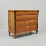 1173 1209 CHEST OF DRAWERS